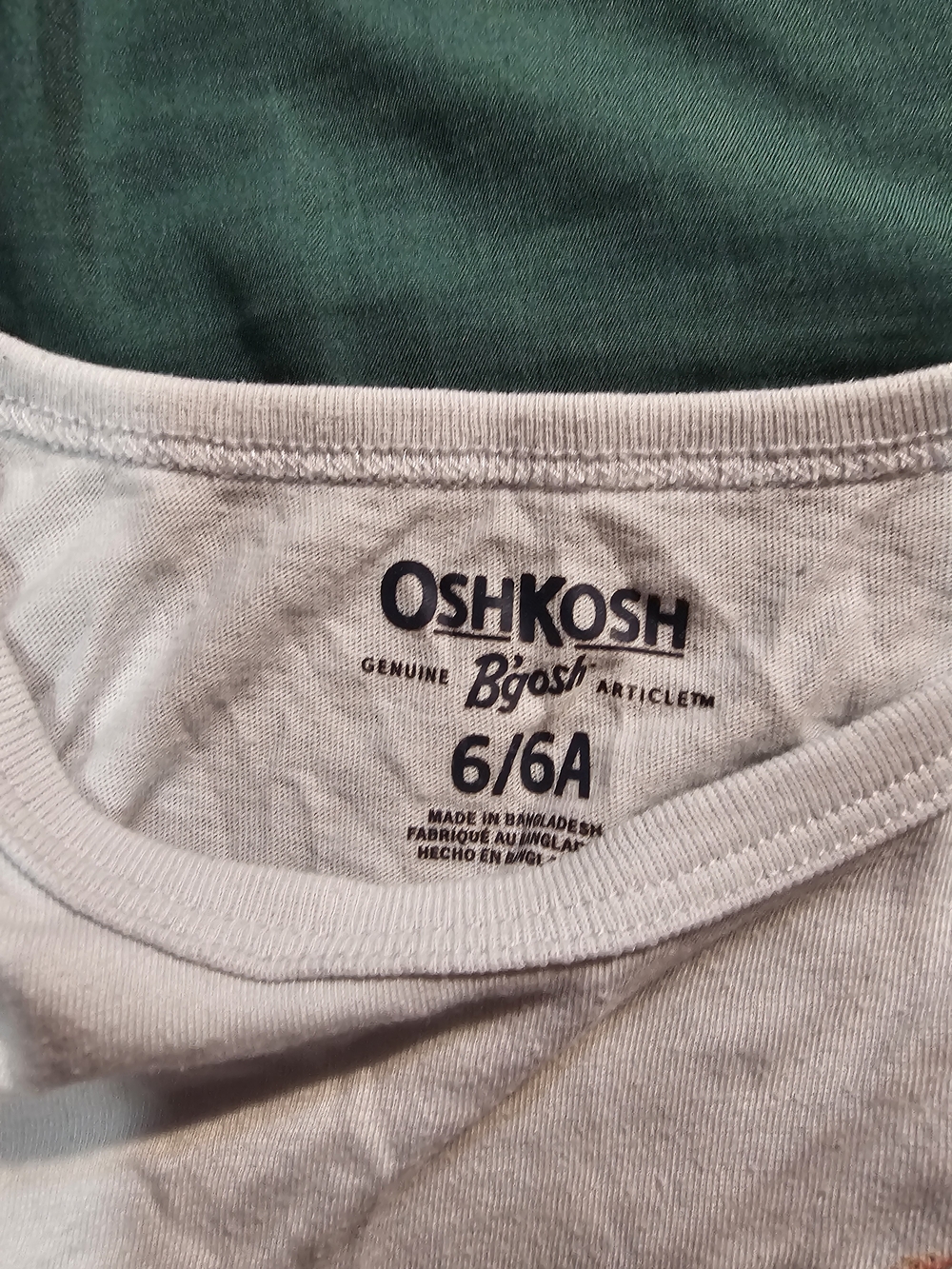 OshKosh B'gosh Boys' White Crewneck Undershirt - Size 6/6A